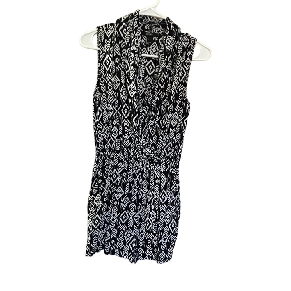 Forever 21 Black White Design Shorts Romper
• Used • Size: Small
